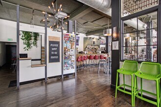 76 Broadway, Denver, CO à louer Photo intérieure- Image 2 de 13