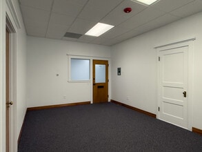 5 W Alder St, Walla Walla, WA for lease Interior Photo- Image 2 of 8