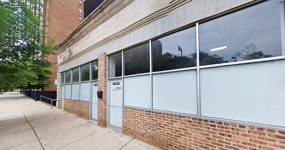 4652 N Sheridan Rd, Chicago, IL à louer - Photo du bâtiment - Image 2 de 3
