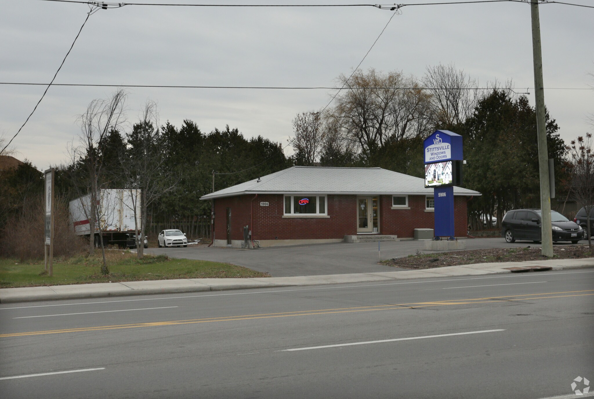 5906 Hazeldean Rd, Ottawa, ON for sale Primary Photo- Image 1 of 1