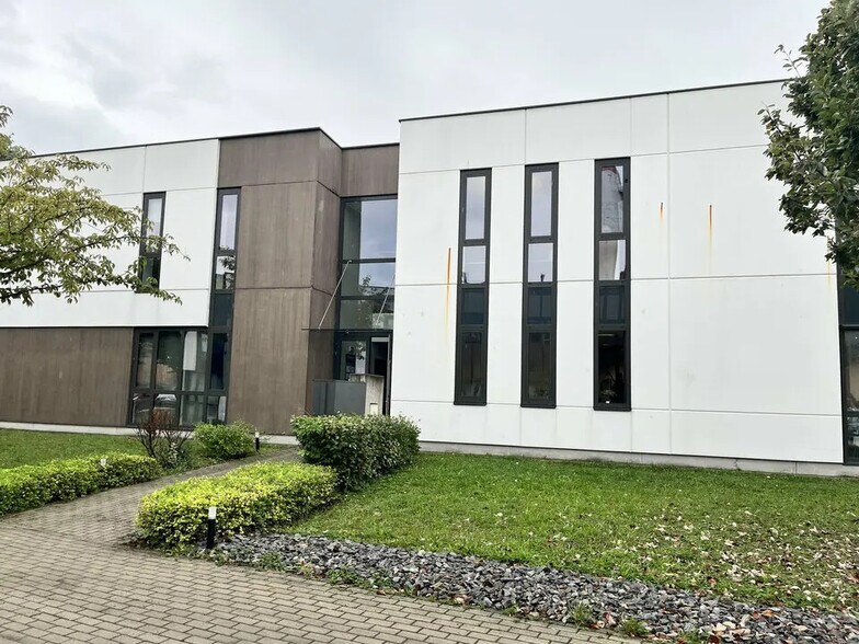 19 Rue Jacobi-Netter, Strasbourg à louer - Photo du bâtiment - Image 2 de 10