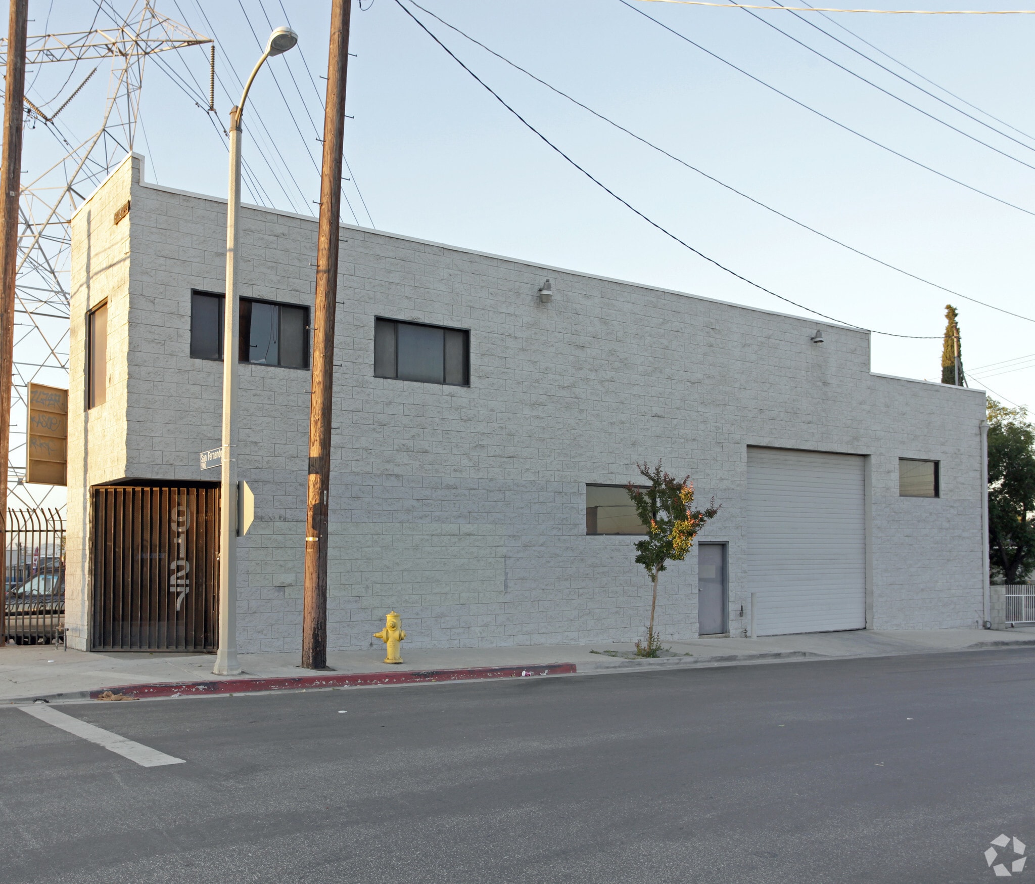 9127 San Fernando Rd, Sun Valley, CA for lease Primary Photo- Image 1 of 31