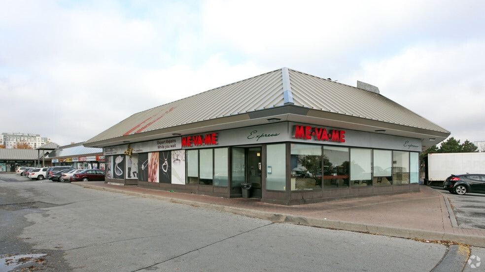 330 Steeles Ave W, Vaughan, ON for lease - Primary Photo - Image 2 of 10