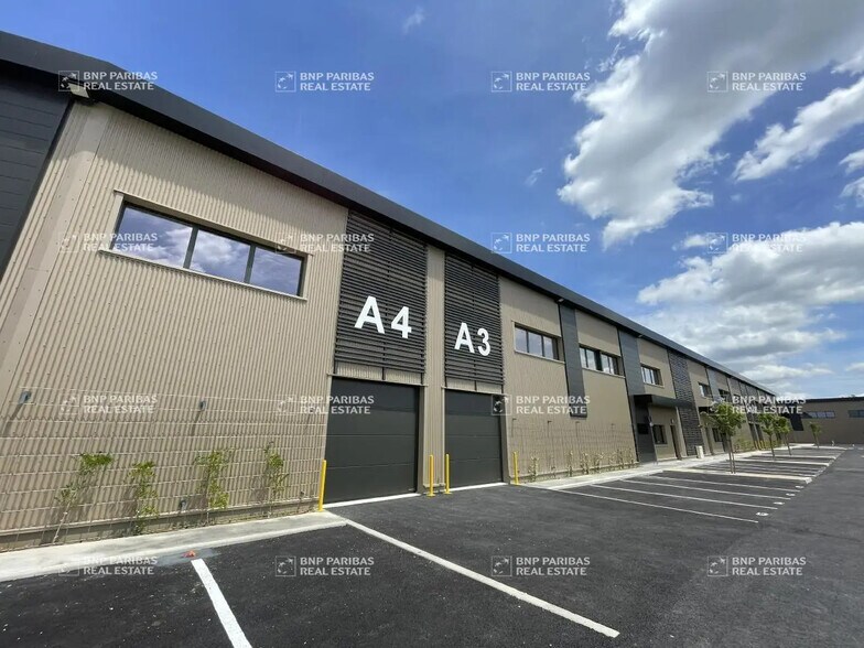 Bureau dans Launaguet à louer - Photo du bâtiment - Image 2 de 17