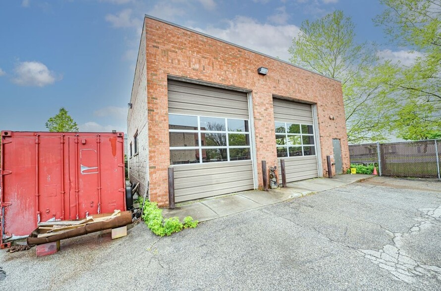 175 Route 109, West Babylon, NY for sale - Building Photo - Image 3 of 5