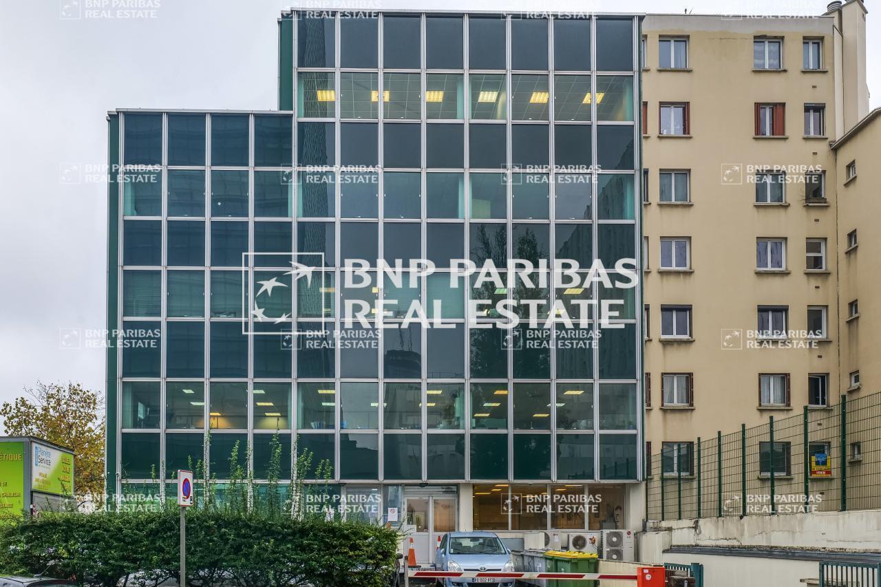 Office in Bagnolet for lease Building Photo- Image 1 of 11