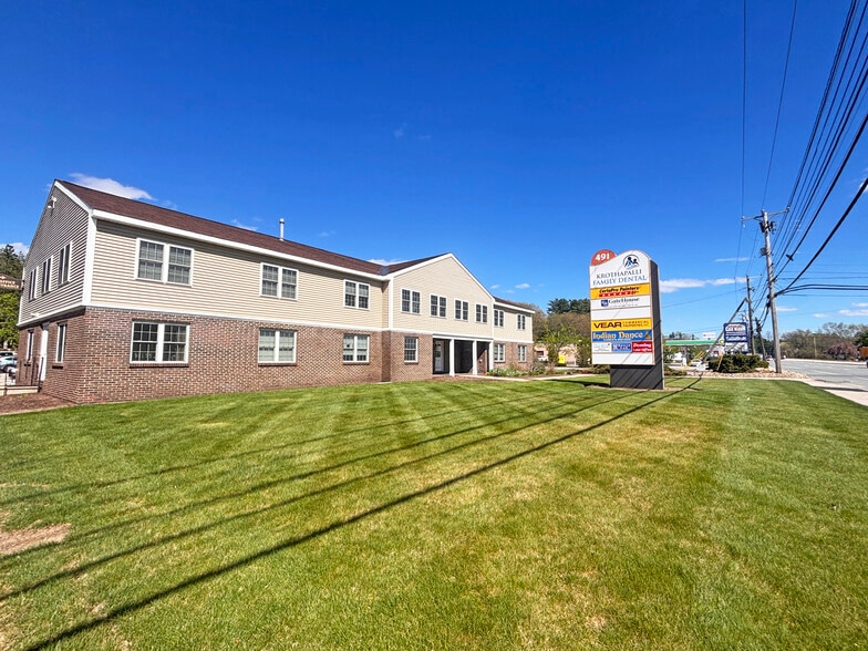 491 Amherst St, Nashua, NH for lease - Building Photo - Image 2 of 5