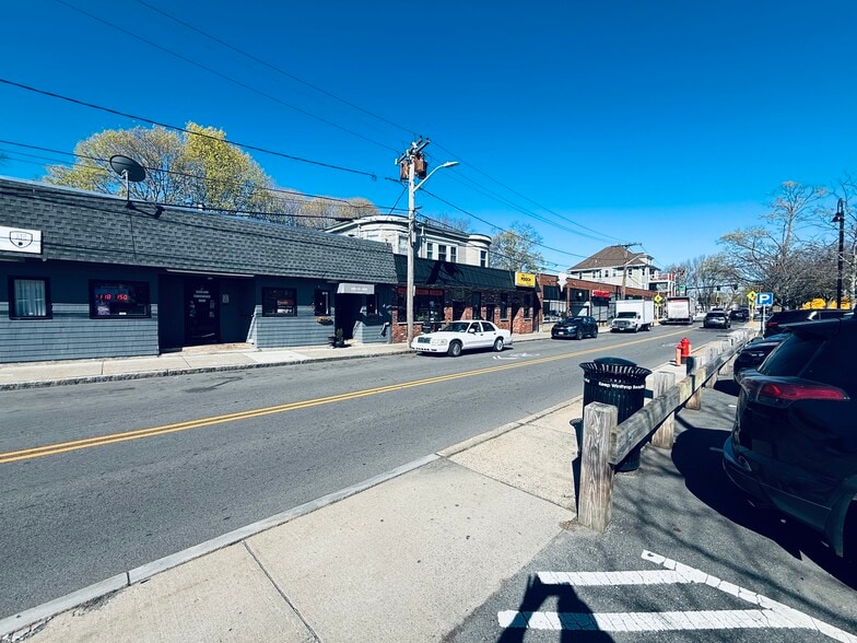 35 Crest Ave, Winthrop, MA for sale - Building Photo - Image 2 of 8