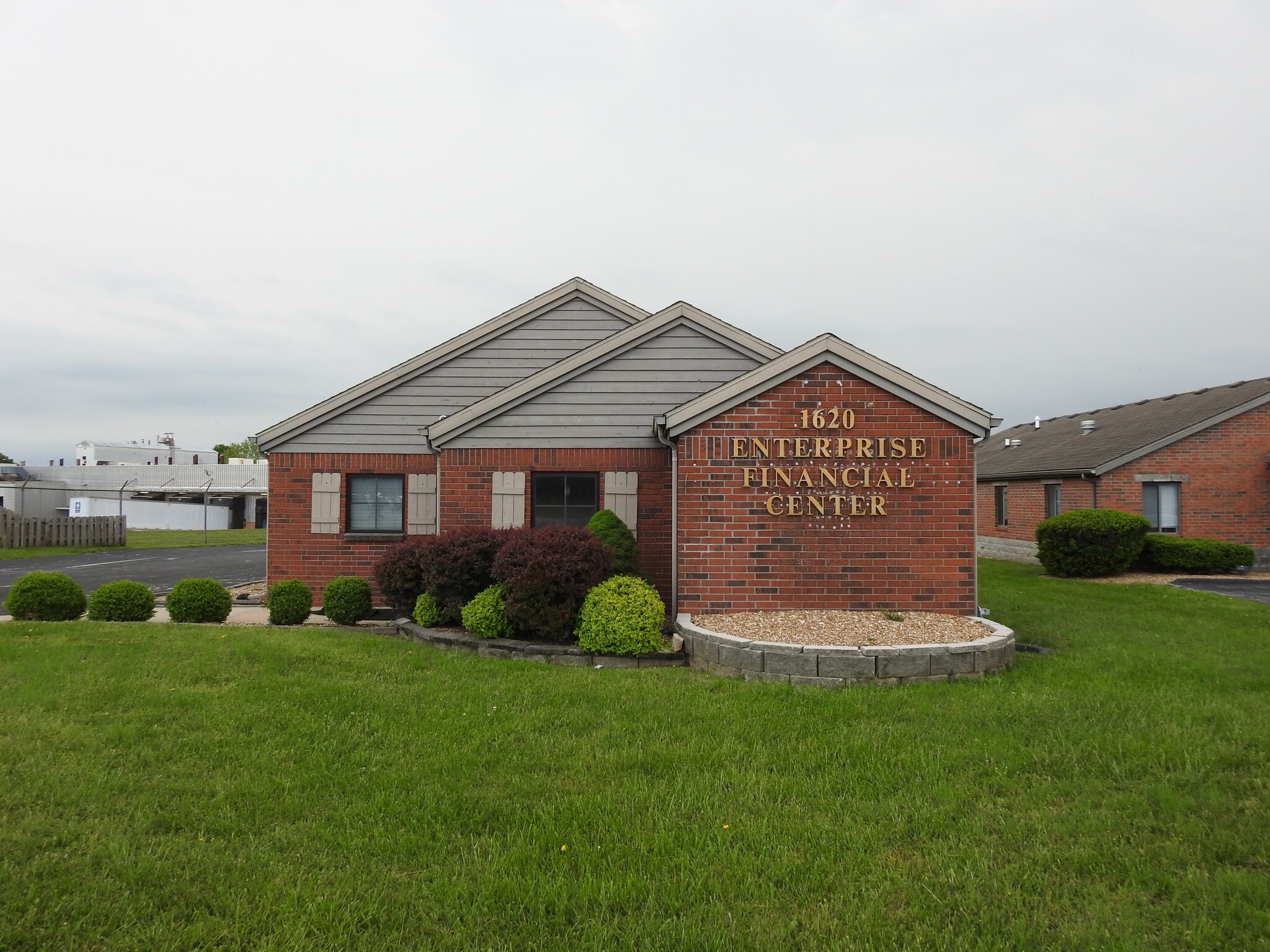 1620 Enterprise Ave, Springfield, MO for lease Primary Photo- Image 1 of 6