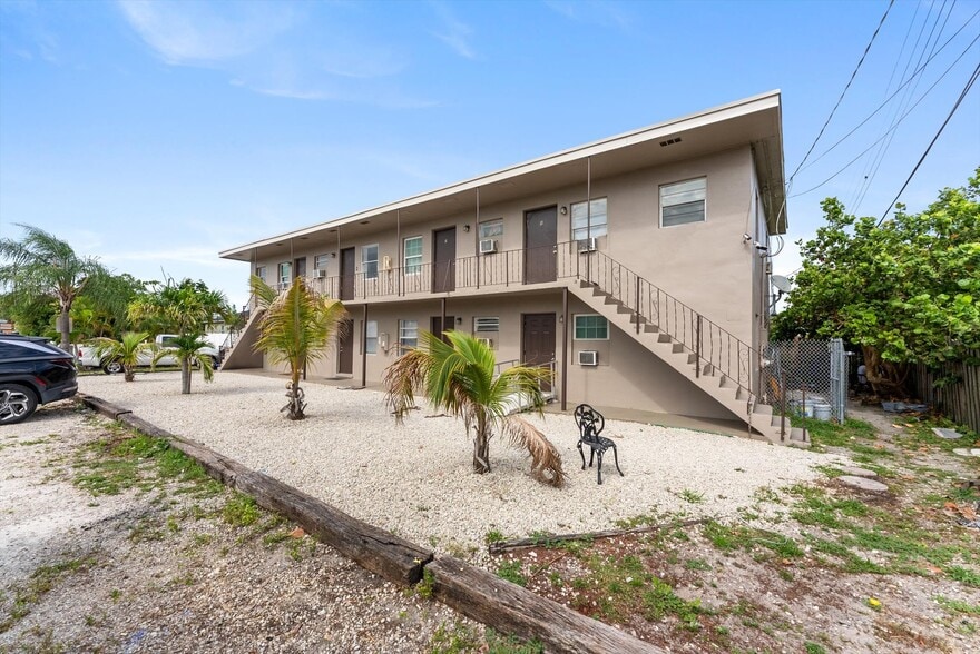 526 NW 12th Ave, Boynton Beach, FL for sale - Building Photo - Image 3 of 19