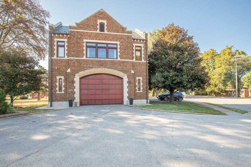 6970 Olive Blvd, University City, MO for sale - Building Photo - Image 2 of 5