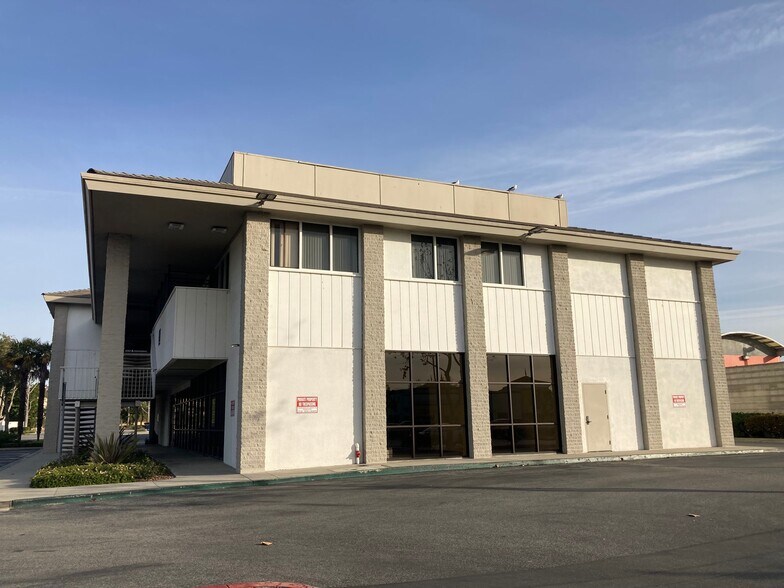 5808 Telephone Rd, Ventura, CA à vendre - Photo du bâtiment - Image 3 de 6