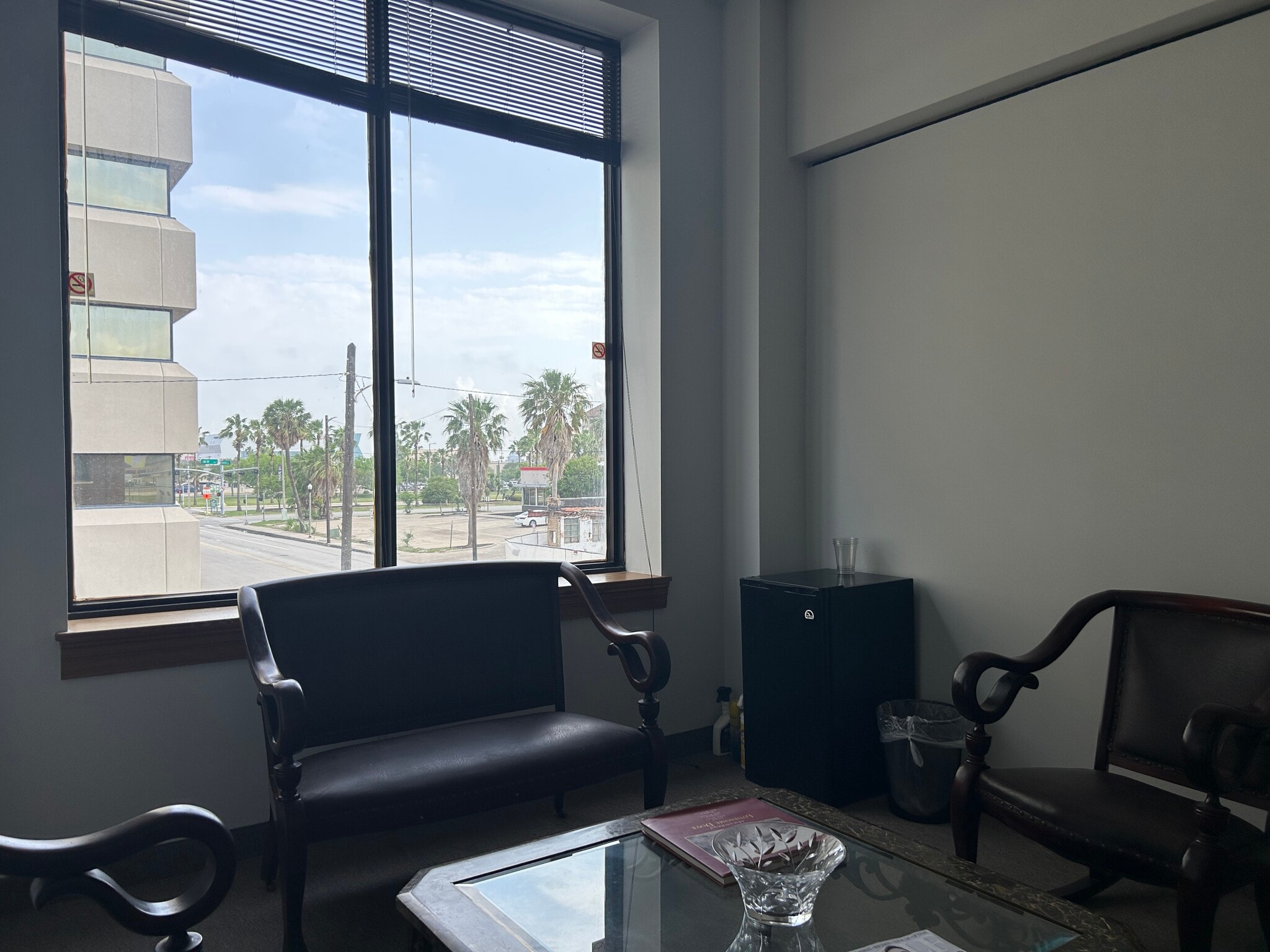 921 N Chaparral St, Corpus Christi, TX for lease Interior Photo- Image 1 of 3