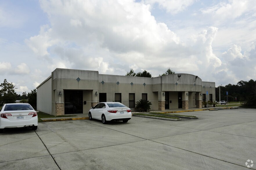 993 Tommy Munro Dr, Biloxi, MS à vendre - Photo du bâtiment - Image 2 de 6