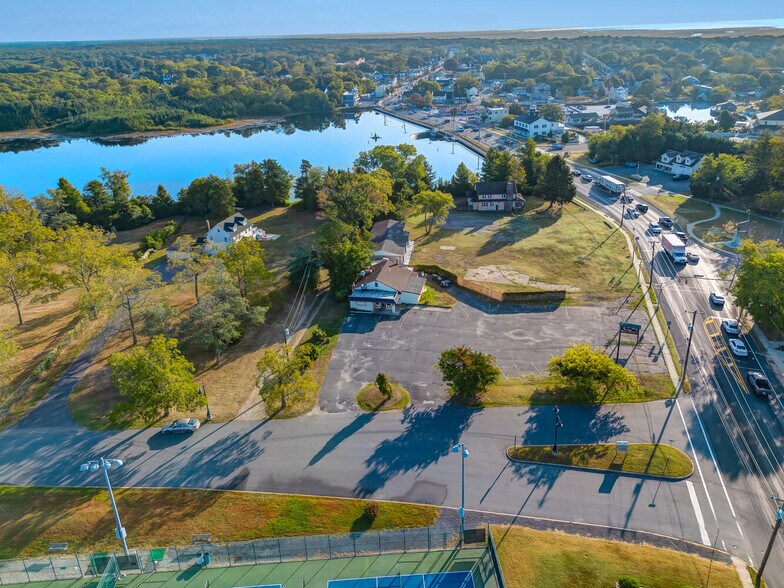 111 Lakeside Dr, Tuckerton, NJ à vendre - Photo du bâtiment - Image 2 de 32