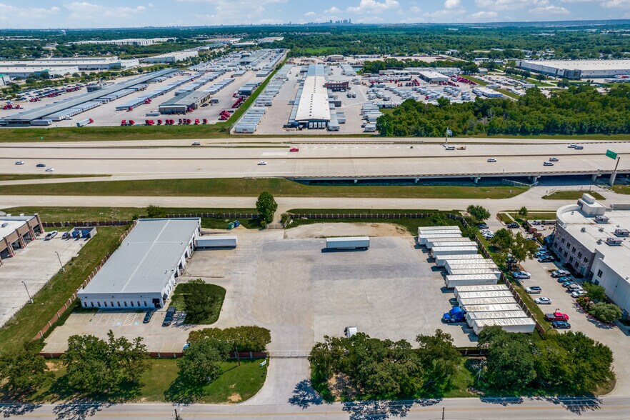 3025 Hardrock Rd, Grand Prairie, TX à louer - Photo du bâtiment - Image 2 de 5