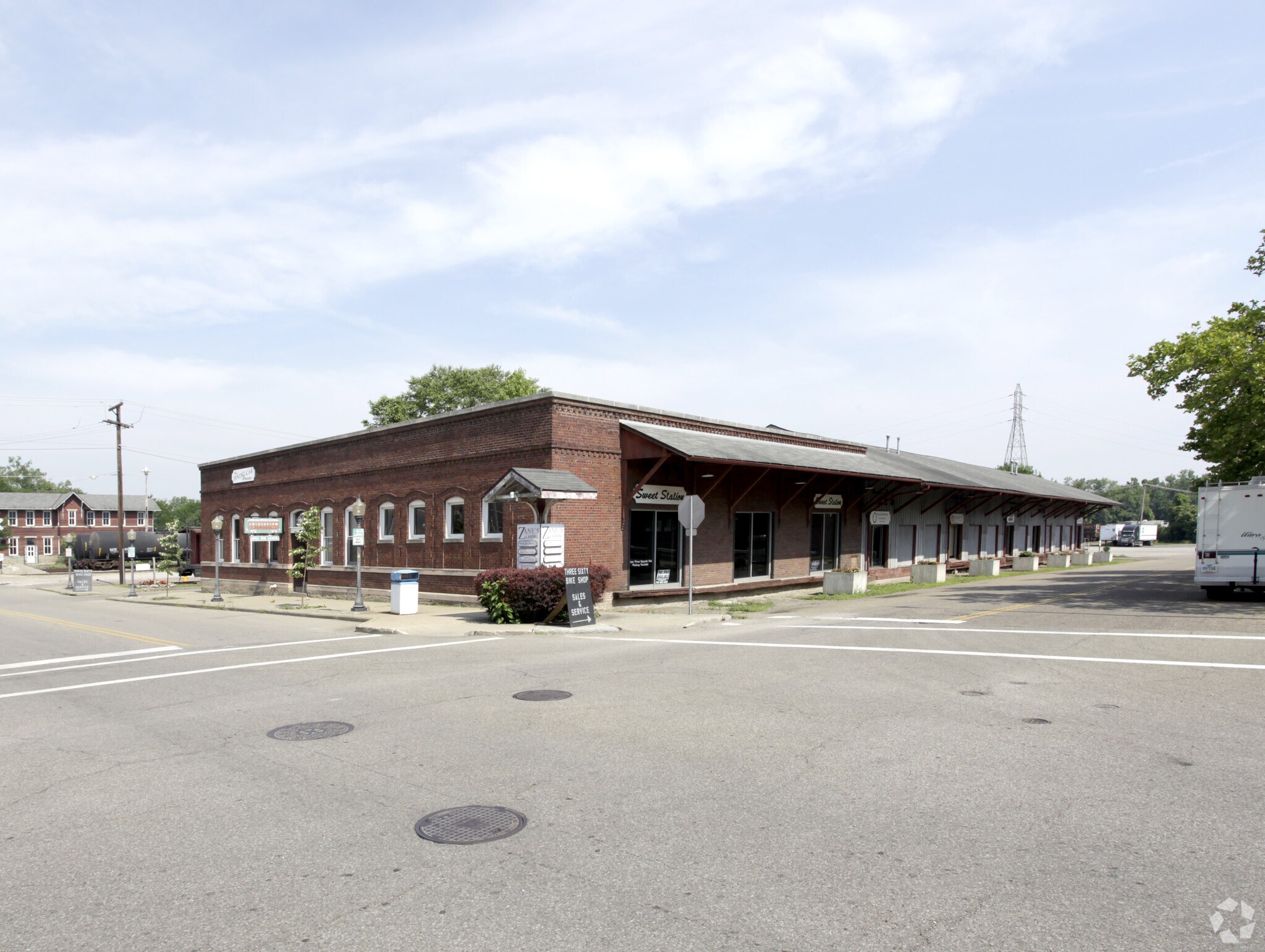 231-253 Market St, Zanesville, OH for lease Primary Photo- Image 1 of 17