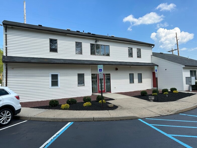 812 Poole Ave, Hazlet, NJ à vendre - Photo du bâtiment - Image 1 de 12