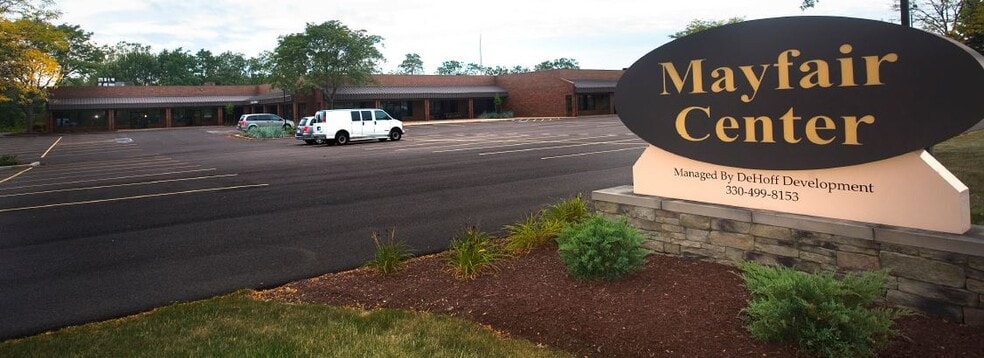 5900-5950 Mayfair Rd, North Canton, OH à louer - Photo du bâtiment - Image 3 de 6