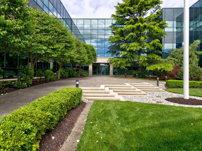 More details for 100 Woodbridge Center Dr, Woodbridge, NJ - Office for Lease