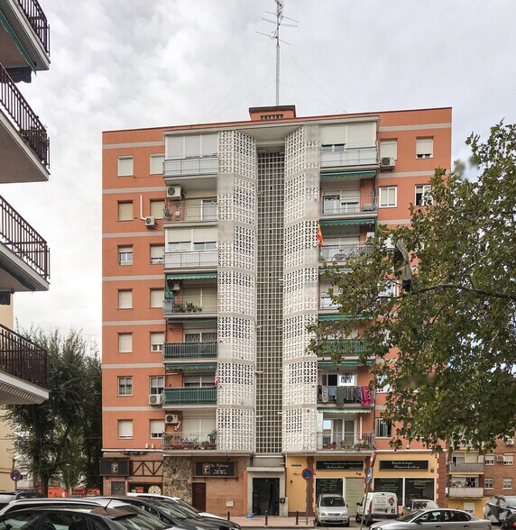 Calle Palmas, 14, Móstoles, Madrid à louer - Photo du bâtiment - Image 2 de 2