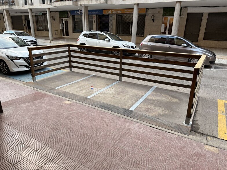 Multifamily in La Bisbal d'Empordà, Gerona for sale - Building Photo - Image 2 of 4