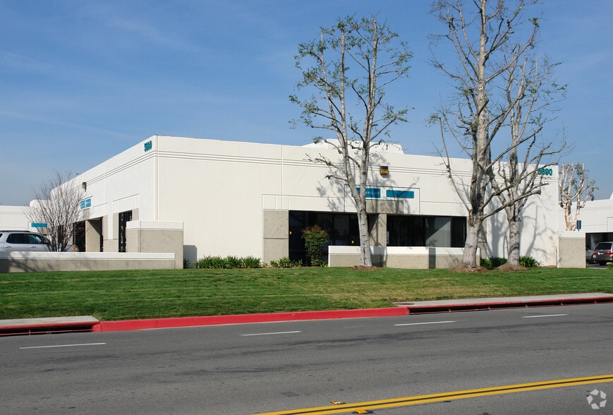 5690 Schaefer Ave, Chino, CA for lease - Primary Photo - Image 1 of 2