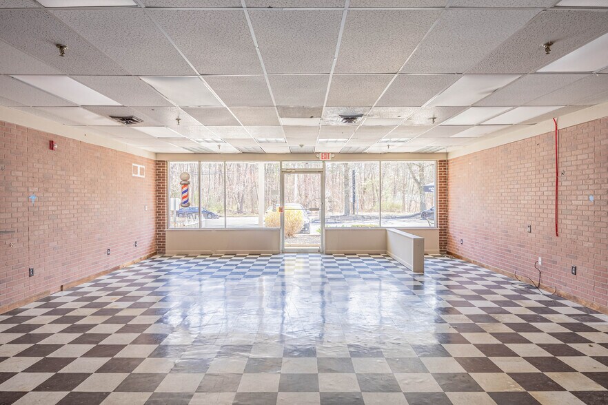 439 Littleton Rd, Westford, MA à louer - Photo du bâtiment - Image 3 de 17