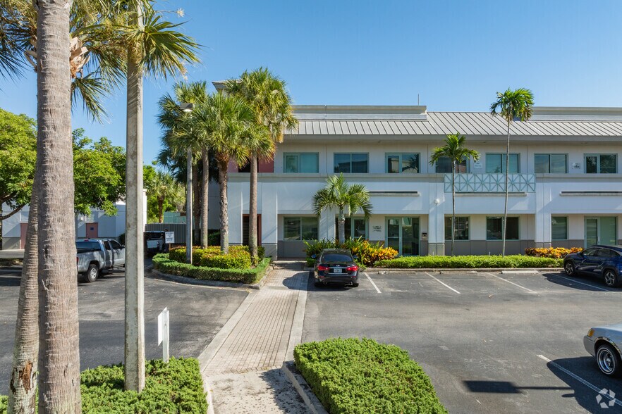 7700 Congress Ave, Boca Raton, FL à louer - Photo du bâtiment - Image 3 de 21