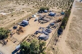 Plus de détails pour 32961 Old Woman Springs Rd, Lucerne Valley, CA - Terrain à vendre