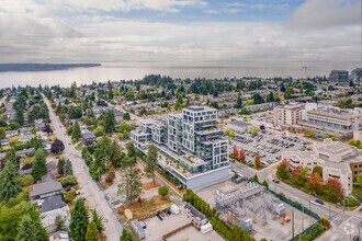 1526 Finlay St, White Rock, BC - Aerial  map view - Image1
