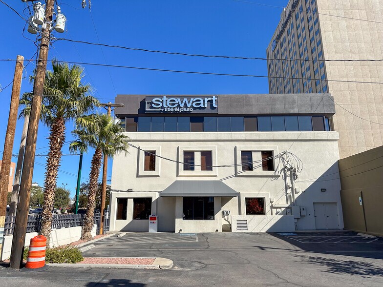 415 N Mesa St, El Paso, TX à louer - Photo du bâtiment - Image 1 de 3