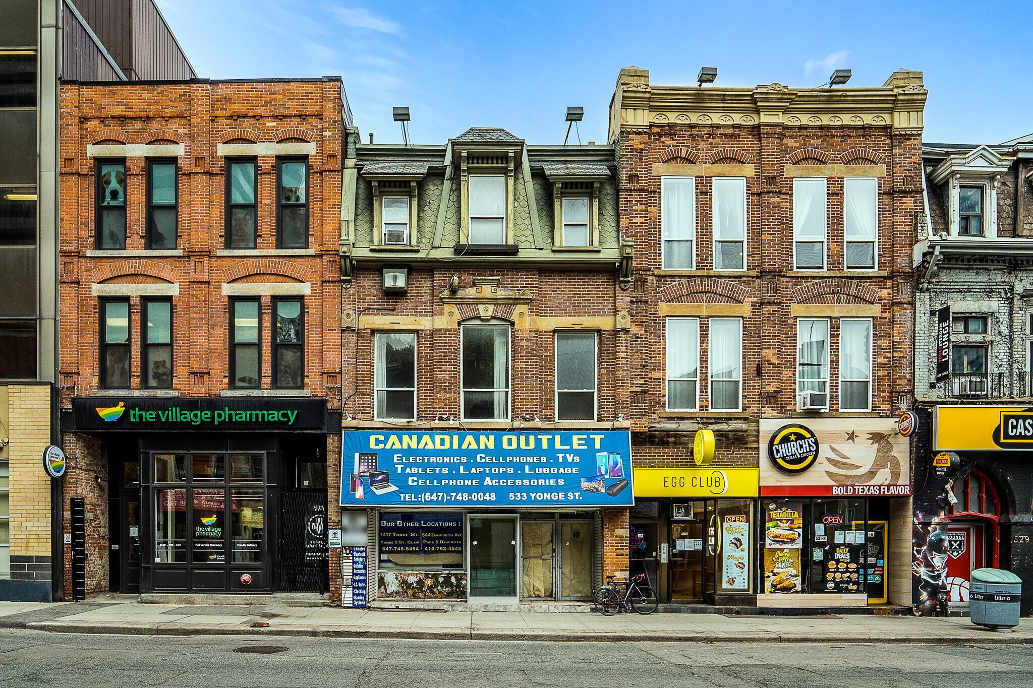 533 Yonge St, Toronto, ON à vendre Photo du bâtiment- Image 1 de 1