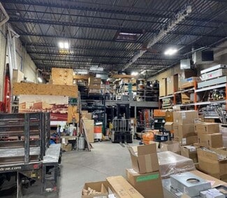 Plus de détails pour 2110 W Clybourn St, Milwaukee, WI - Industriel à vendre