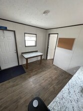 5401 Live Oak Ave, Oakley, CA for lease Interior Photo- Image 1 of 5