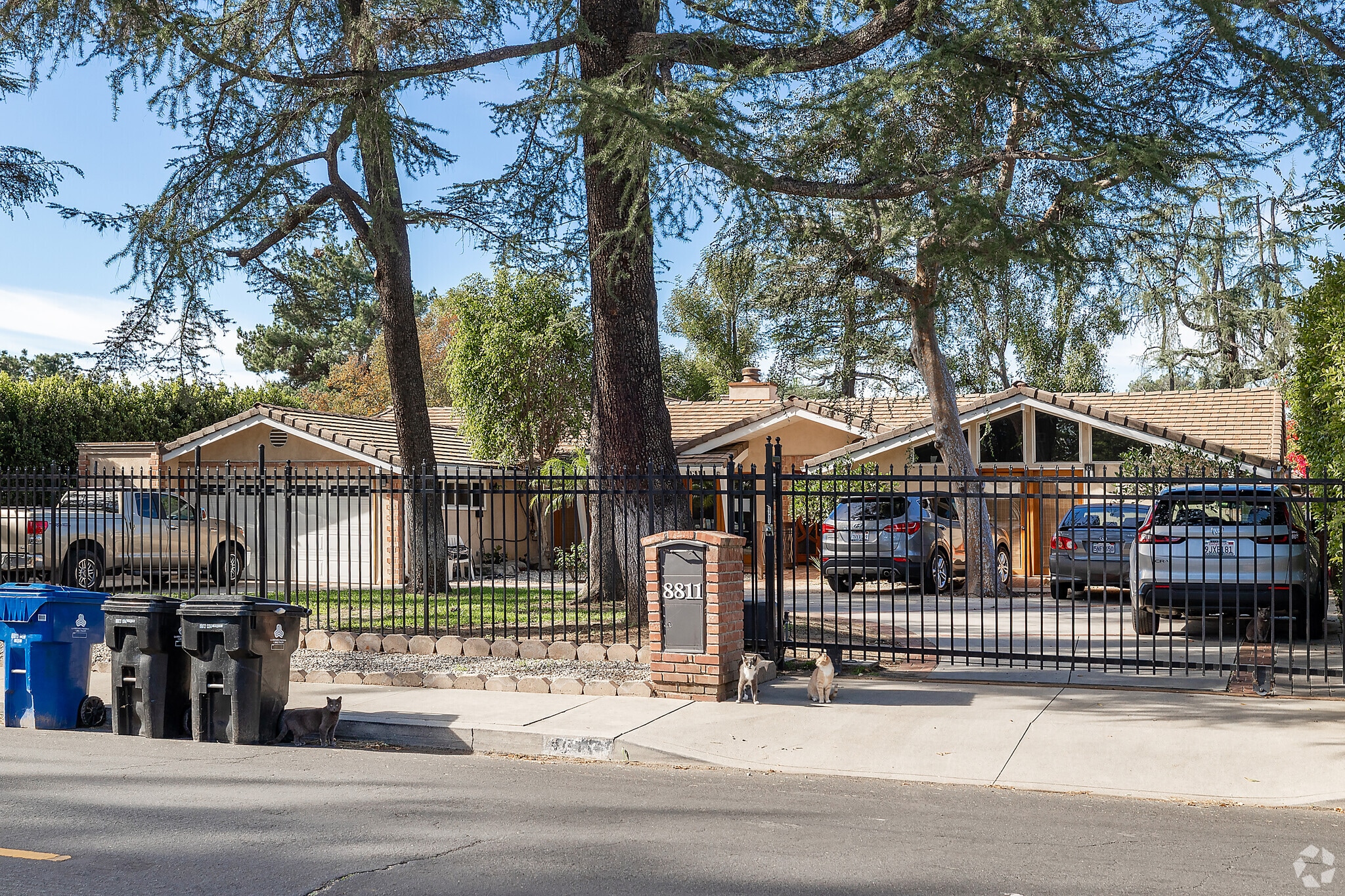 8811 Zelzah Ave, Sherwood Forest, CA for sale Primary Photo- Image 1 of 5