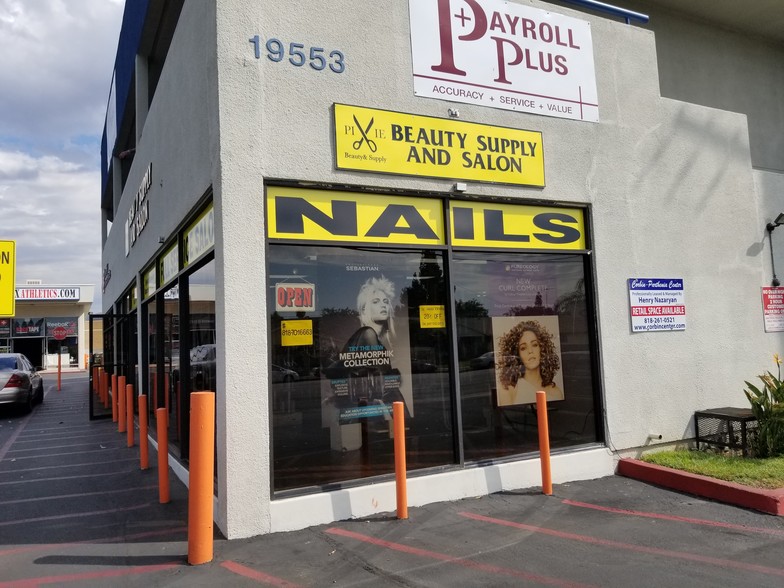 19553 Parthenia St, Northridge, CA for lease - Building Photo - Image 2 of 4