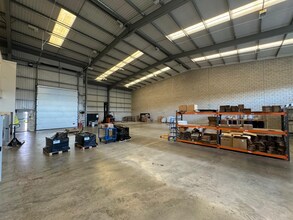 Broadgate Business Park, Oldham for lease Interior Photo- Image 2 of 4