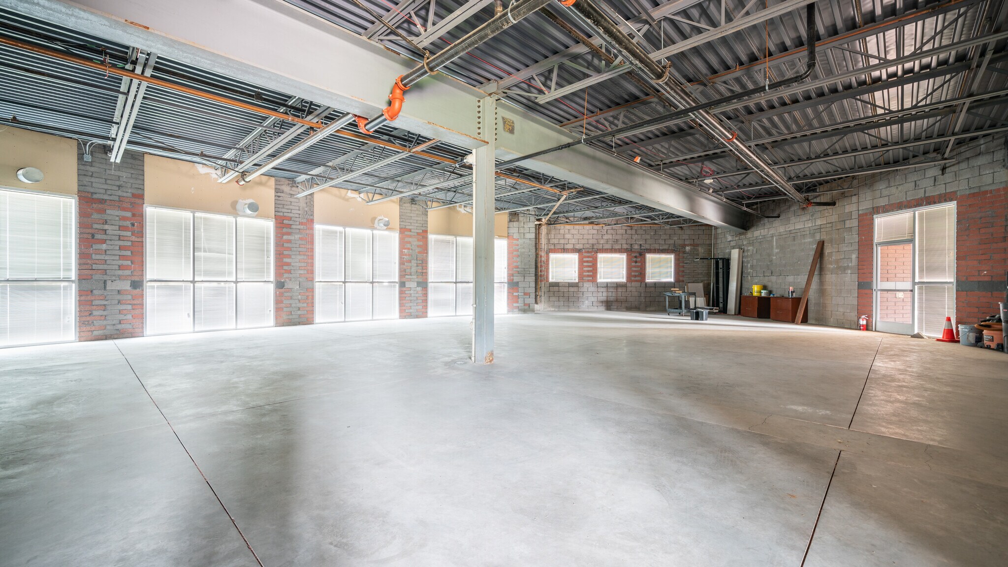 2509 S Power Rd, Mesa, AZ for lease Interior Photo- Image 1 of 3