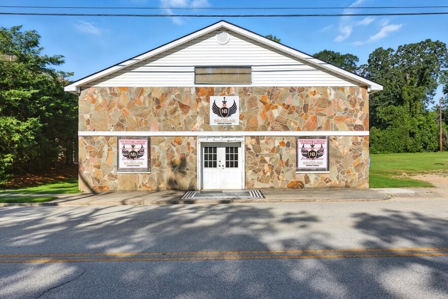 303 N Pond St, Toccoa, GA for sale - Building Photo - Image 2 of 38