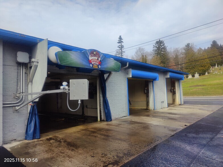 536-538 Main St, Oneonta, NY à vendre - Photo du bâtiment - Image 2 de 6