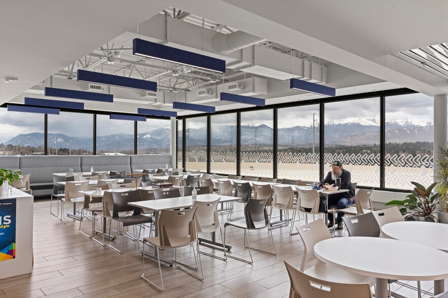 6860 Campus Dr, Colorado Springs, CO for lease - Building Photo - Image 3 of 13