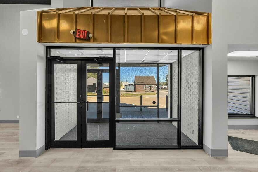 400 N Mission St, Sapulpa, OK à vendre - Photo du bâtiment - Image 3 de 6