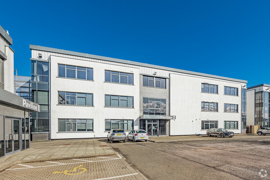 Linwood Rd, Linwood à louer - Photo du bâtiment - Image 2 de 2