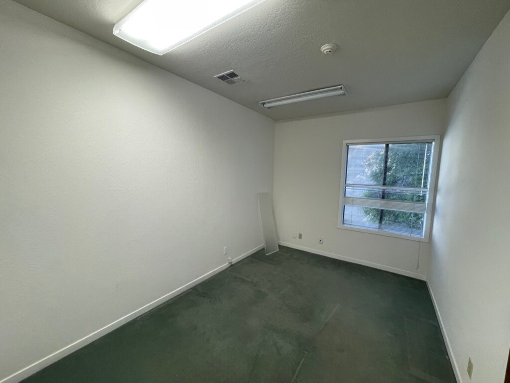 1601 El Camino Real, Belmont, CA for lease Building Photo- Image 1 of 5