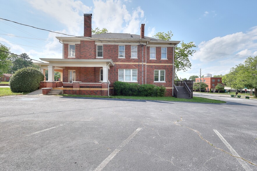 338 N Broad St, Monroe, GA for sale - Building Photo - Image 2 of 50