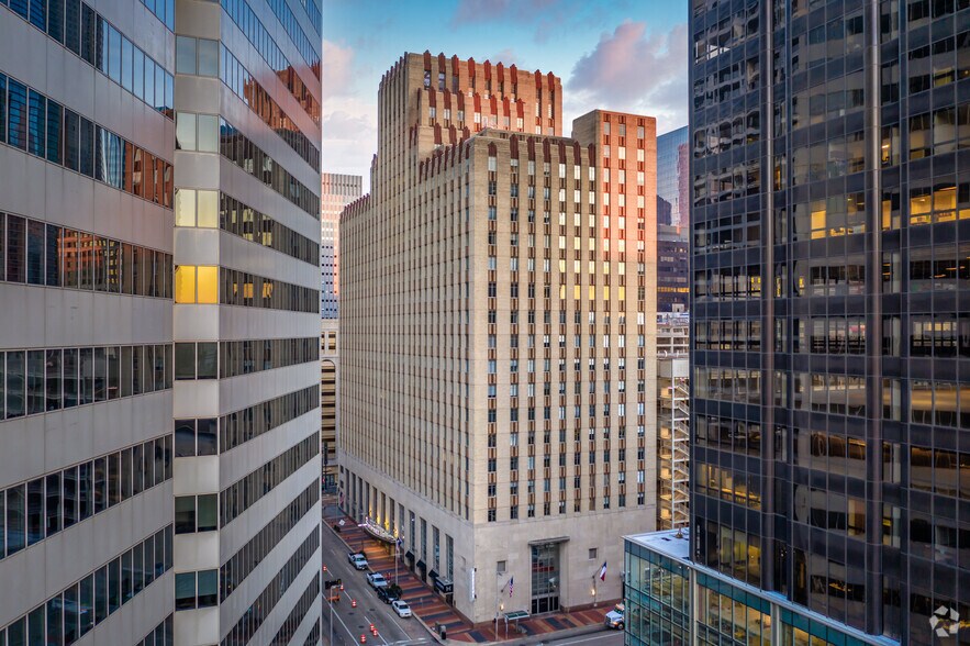 1001 McKinney St, Houston, TX à louer - Photo du bâtiment - Image 1 de 23