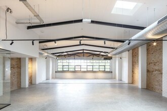 560 Botany Rd, Alexandria for lease Interior Photo- Image 1 of 6