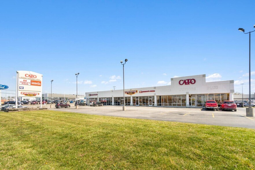 424 Obed Plz, Crossville, TN for lease - Building Photo - Image 2 of 5