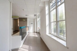 Plus de détails pour 13 Rue Du Faubourg Saint-Martin, Paris - Bureau à louer